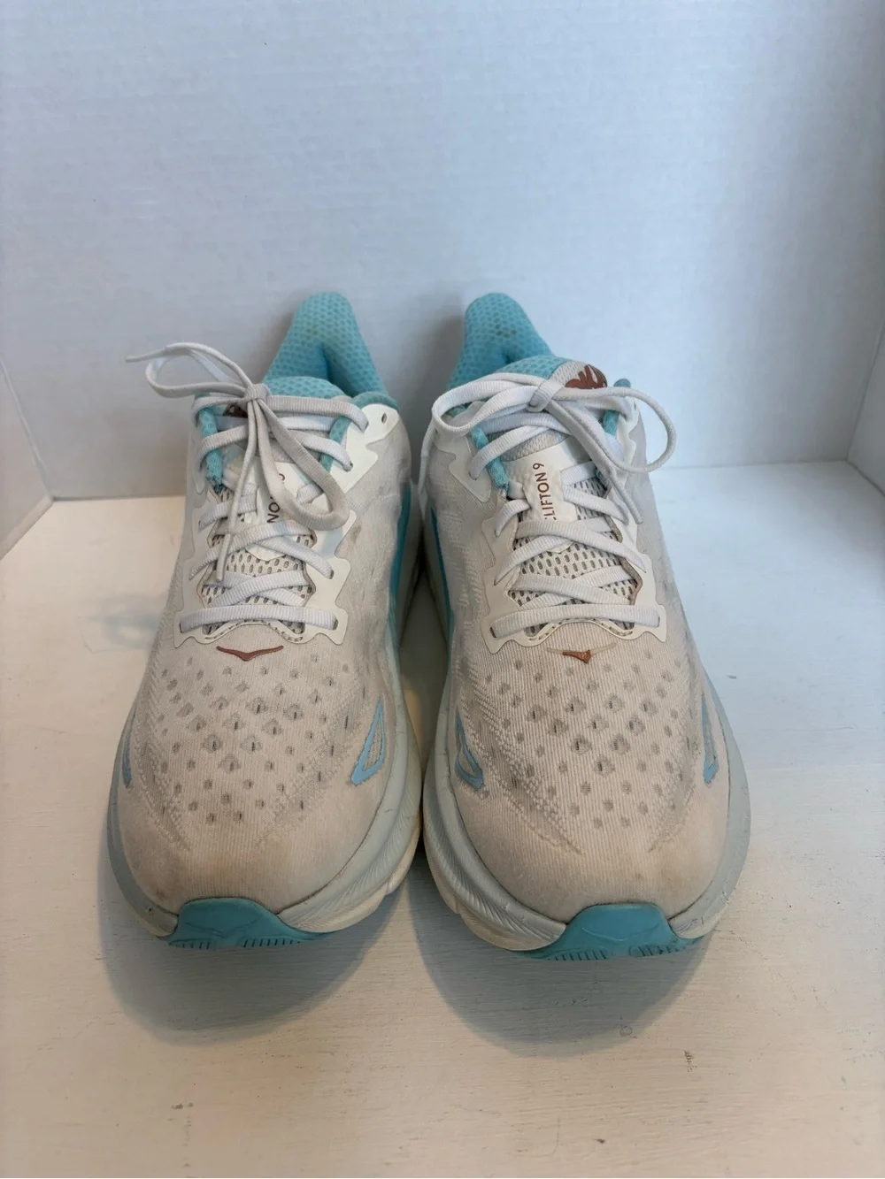 HOKA Women's Clifton 9 white running shoes size W 11D
